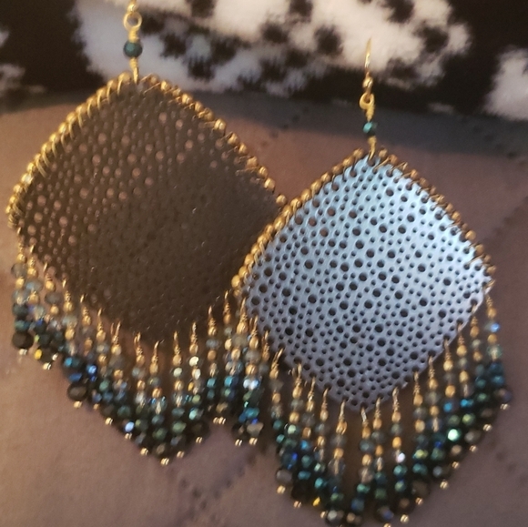 Earrings - Picture 4 of 4